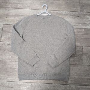 Athletic works M grey crewneck